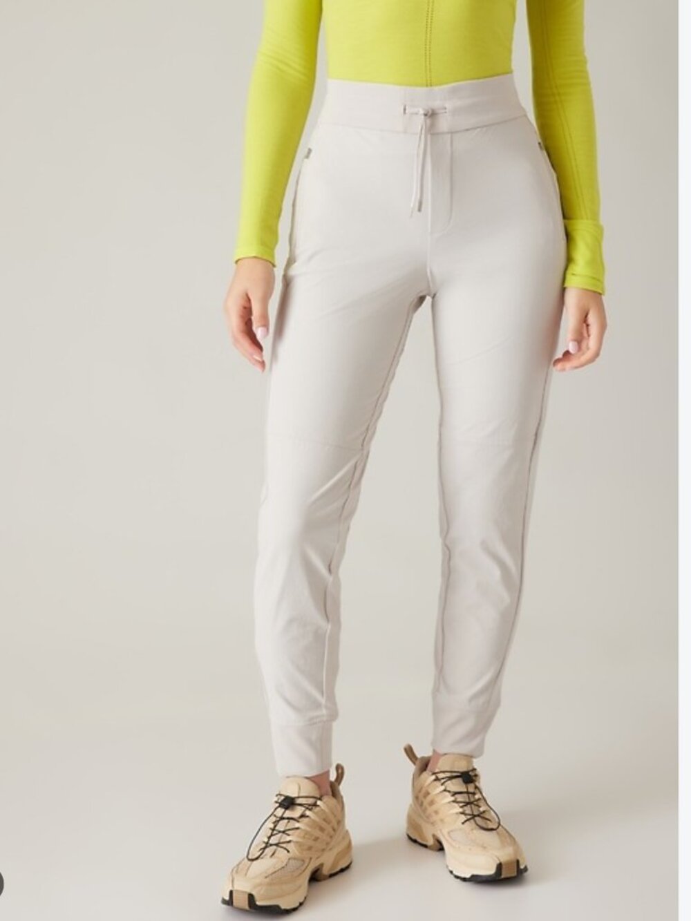 Athleta Headlands Hybrid Trek Joggers stone size 4 hiking, workout, outdoor